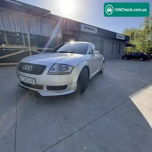 Audi TT 2000, фото з оголошення 2 з 11, VIN TRUZZZ8NZY1060626