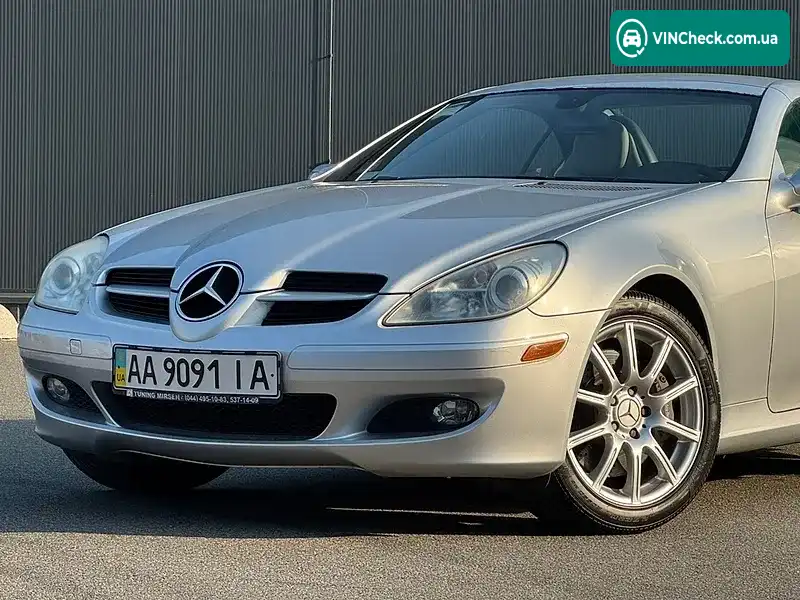 Mercedes-Benz SLK-Class 2004, фото з оголошення 2 з 20, VIN WDBWK56F85F042190