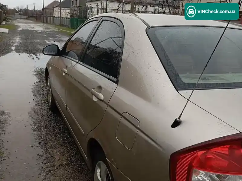 Kia Cerato 2006, фото з оголошення 2 з 5, VIN Y6LFE22226L000940
