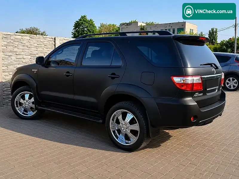 Toyota Fortuner 2011, фото з оголошення 2 з 12, VIN MR0YZ59G001110435