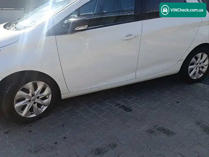 Renault Zoe 2013, фото з оголошення 2 з 12, VIN VF1AGVYA048636941