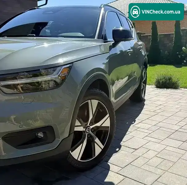 Volvo XC40 2021, фото з оголошення 1 з 20, VIN YV4ED3UR1M2525483