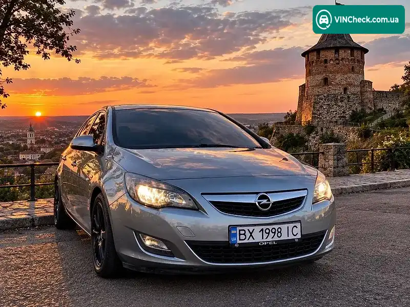 Opel Astra 2010, фото з оголошення 2 з 20, VIN W0LPD6EC2BG001460