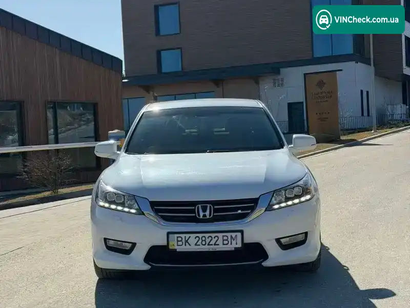 Honda Accord 2013, фото з оголошення 2 з 12, VIN 1HGCR2670DA705252