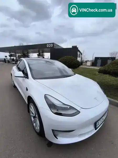 Tesla Model 3 2023, фото з оголошення 2 з 21, VIN 5YJ3E1EA0PF679107