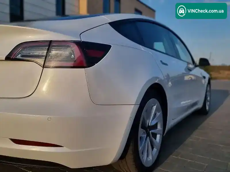 Tesla Model 3 2021, фото з оголошення 2 з 20, VIN 5YJ3E1EA1MF878470