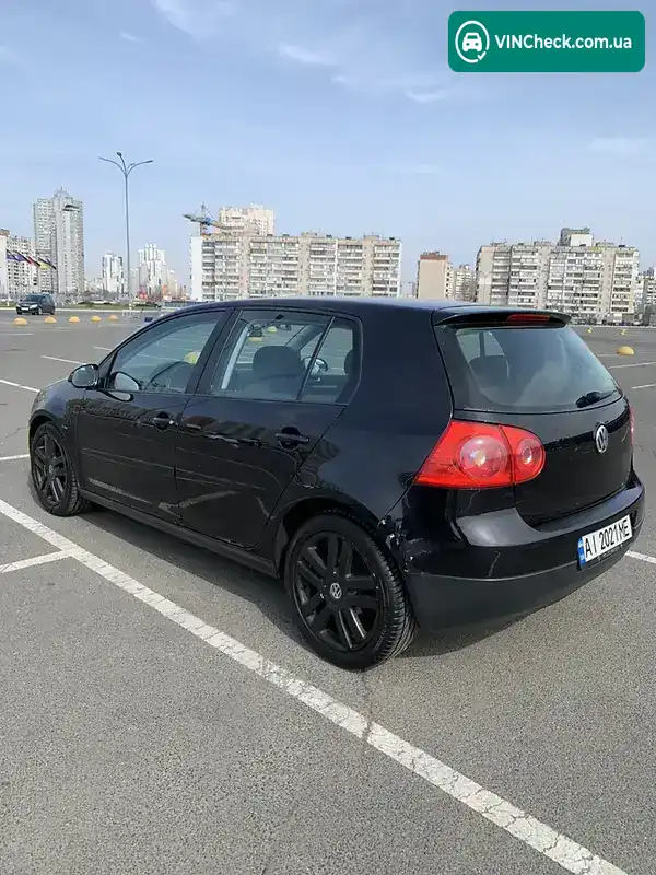 Volkswagen Golf 2005, фото з оголошення 1 з 9, VIN WVWZZZ1KZ4B068614