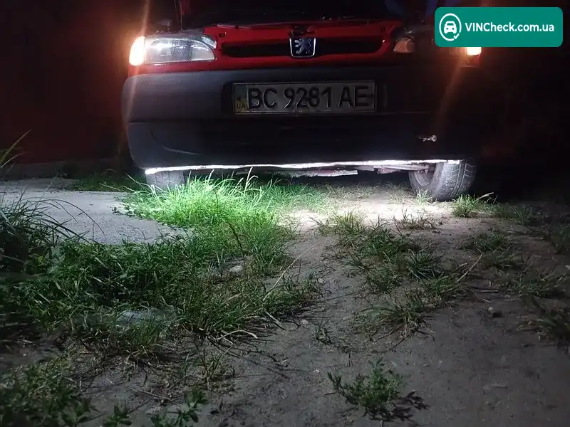 Peugeot Partner 2000, фото з оголошення 1 з 5, VIN VF35BWJZE60273859