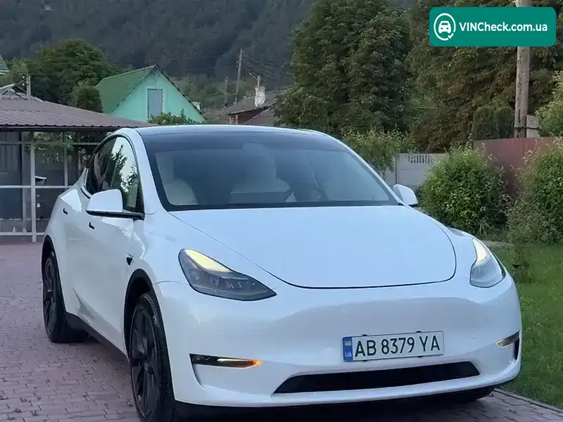 Tesla Model Y 2024, фото з оголошення 2 з 20, VIN 7SAYGDED2RF077262
