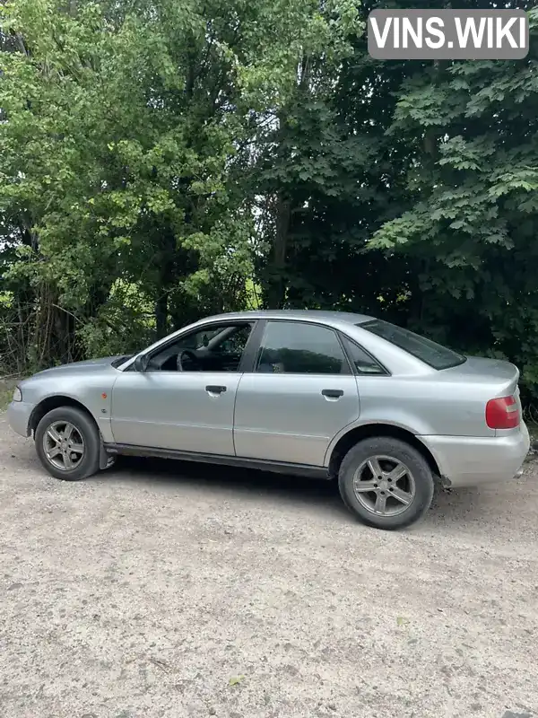 Audi A4 1996, фото з оголошення 1 з 8, VIN WAUZZZ8DZTA117739