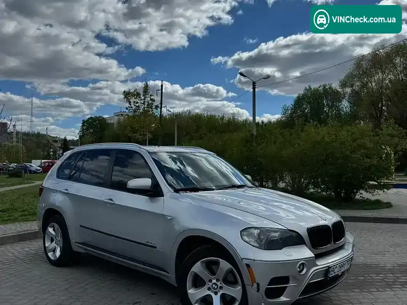 BMW X5 2010, фото з оголошення 2 з 19, VIN 5UXZW0C50BL371608