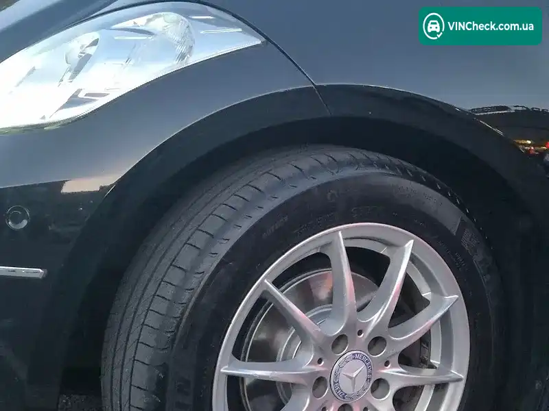 Mercedes-Benz A-Class 2010, фото з оголошення 2 з 20, VIN WDD1693071J817669