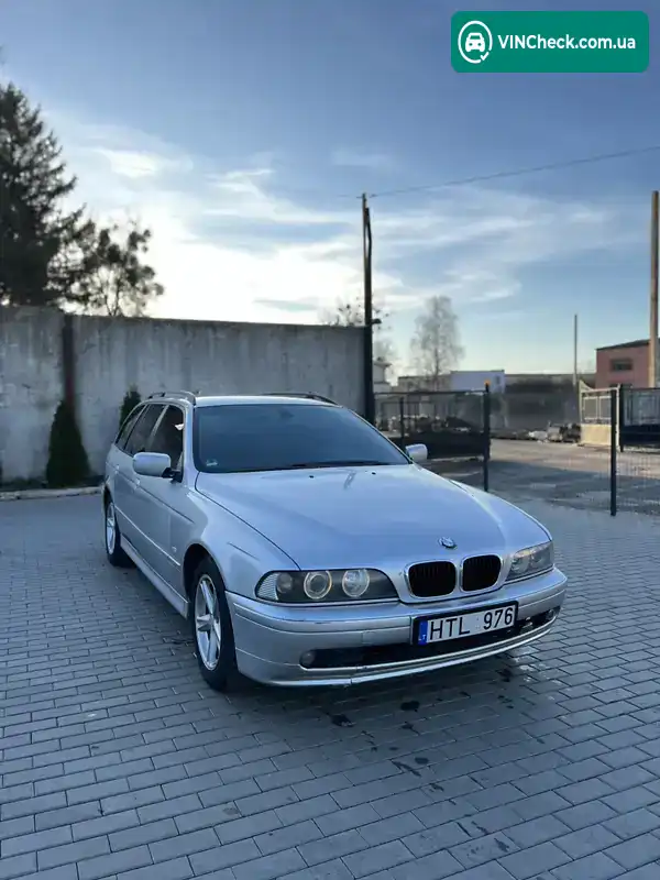 BMW 5 Series 2002, фото з оголошення 2 з 20, VIN WBADP01000GX10158