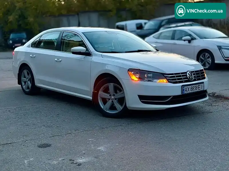 Volkswagen Passat 2013, фото з оголошення 2 з 10, VIN 1VWBP7A37DC150081