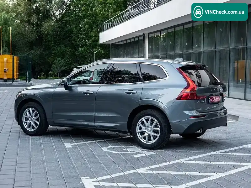 Volvo XC60 2018, фото з оголошення 2 з 20, VIN YV4102RK2J1081399