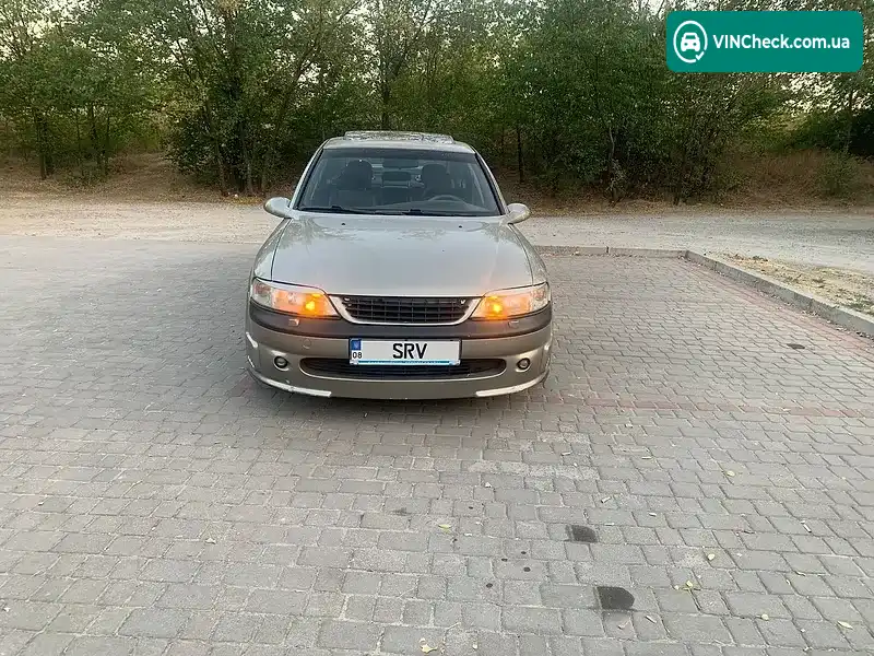 Opel Vectra 1996, фото з оголошення 1 з 10, VIN W0L000036T5040904