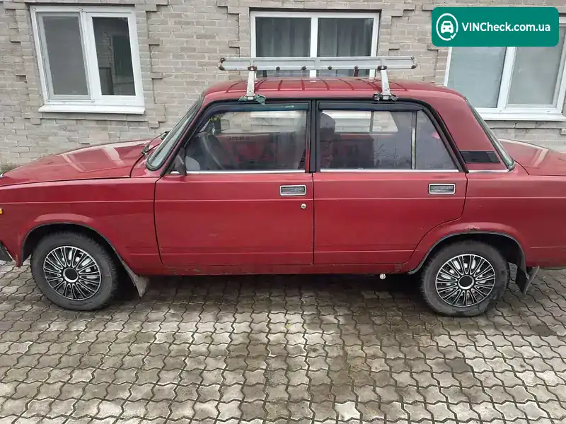 ВАЗ / Lada 2107 1994, фото з оголошення 2 з 8, VIN XTA210700S0851947