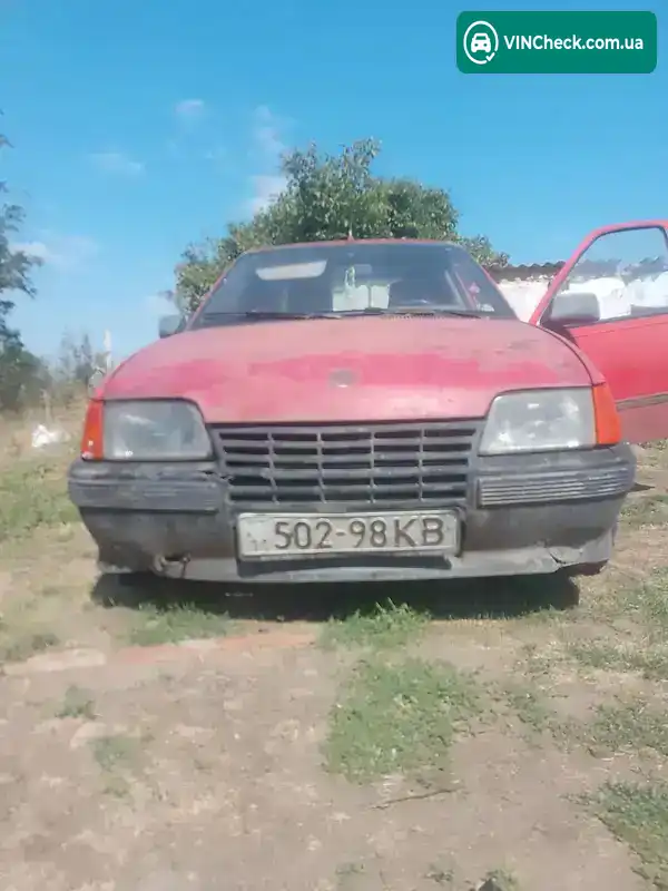 Opel Kadett 1986, фото з оголошення 1 з 5, VIN W0L000039G5241391