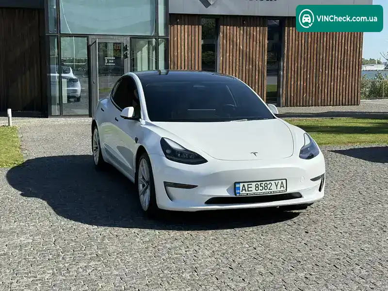 Tesla Model 3 2022, фото з оголошення 2 з 21, VIN 5YJ3E1EB7NF276845