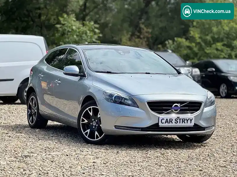 Volvo V40 2016, фото з оголошення 1 з 20, VIN YV1MV7431G2337814
