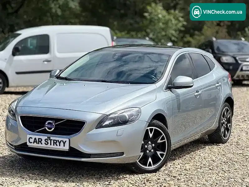 Volvo V40 2016, фото з оголошення 2 з 20, VIN YV1MV7431G2337814