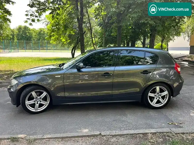 BMW 1 Series 2005, фото з оголошення 2 з 20, VIN WBAUF11080PT61923