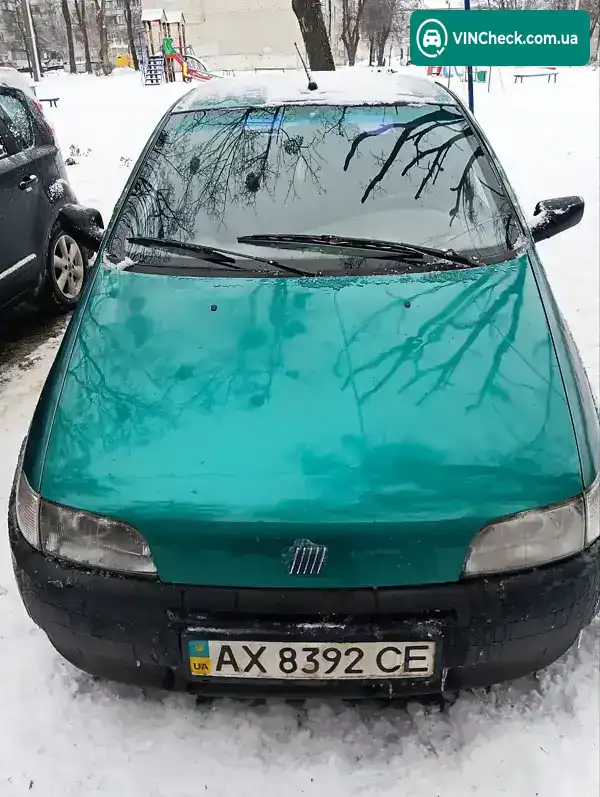 Fiat Punto 1998, фото з оголошення 1 з 17, VIN ZFA17600004669596