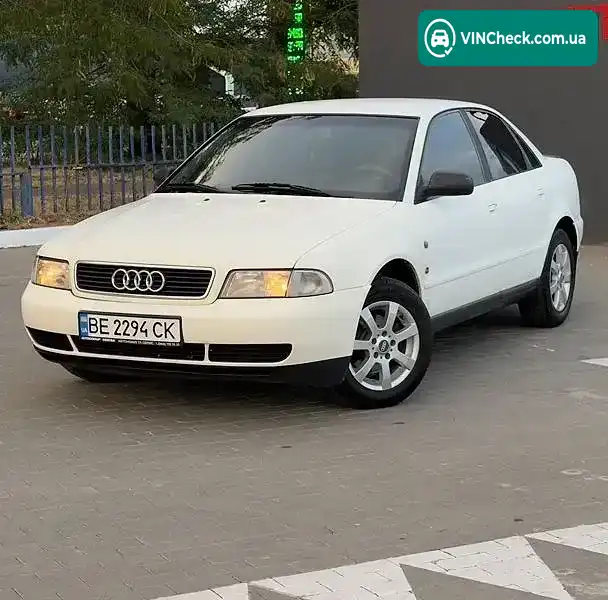 Audi A4 1998, фото з оголошення 2 з 18, VIN WAUZZZ8DZWA230974