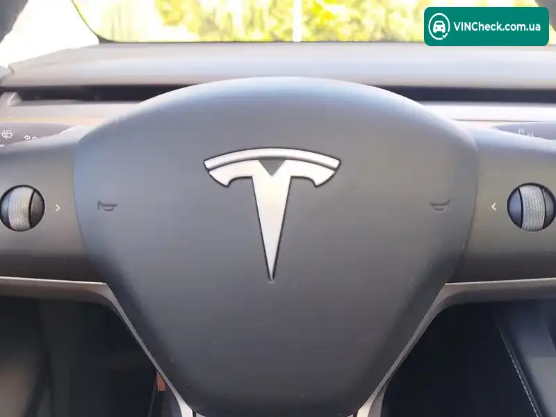 Tesla Model Y 2023, фото з оголошення 1 з 20, VIN 7SAYGDEE0PA178528
