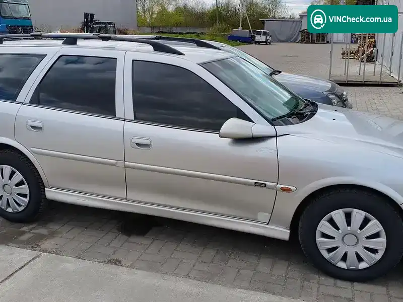 Opel Vectra 2000, фото з оголошення 2 з 21, VIN W0L0JBF35Y1132823