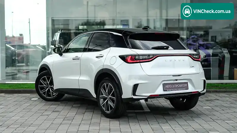 Lexus LBX 2023, фото з оголошення 2 з 20, VIN JTHAAAAE501001235