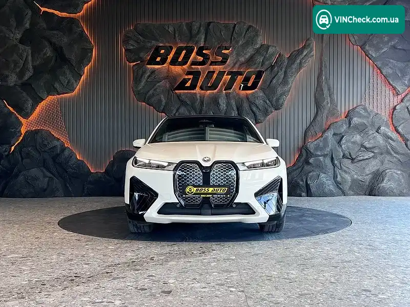 BMW iX 2024, фото з оголошення 2 з 20, VIN WB523CF07SCT17117