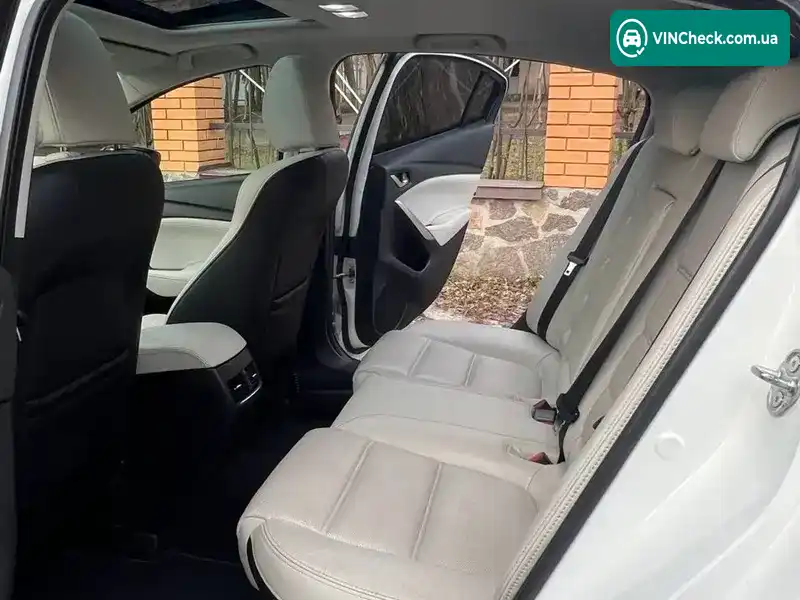 Mazda 6 2015, фото з оголошення 2 з 11, VIN JM1GJ1W54G1428890