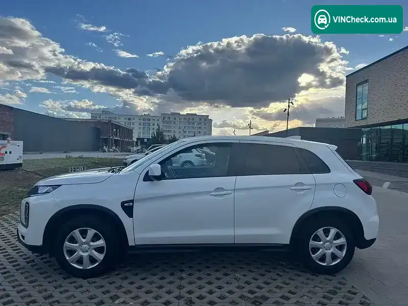 Mitsubishi ASX 2019, фото з оголошення 2 з 18, VIN JMBXNGA1WLU000258