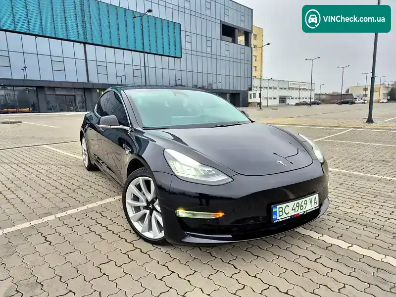 Tesla Model 3 2018, фото з оголошення 2 з 21, VIN 5YJ3E1EA8JF172947