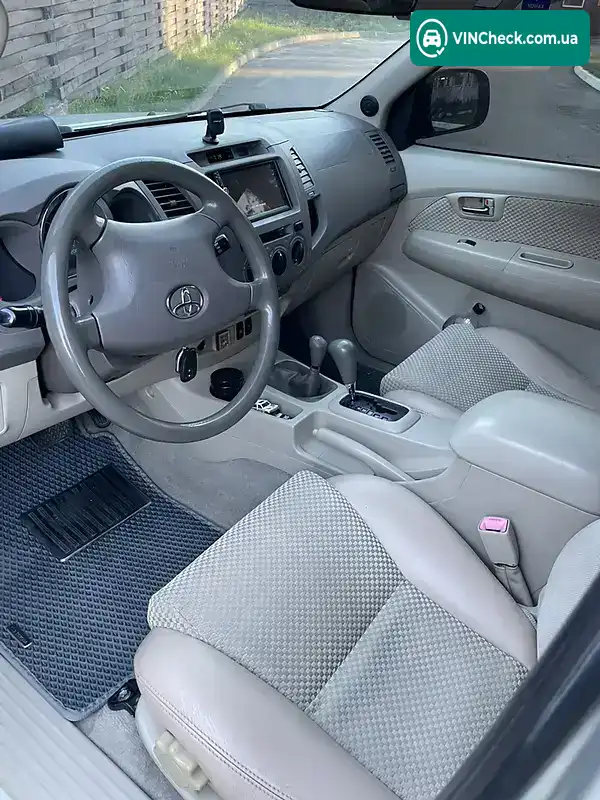 Toyota Fortuner 2006, фото з оголошення 2 з 16, VIN MR1YX59G303004955