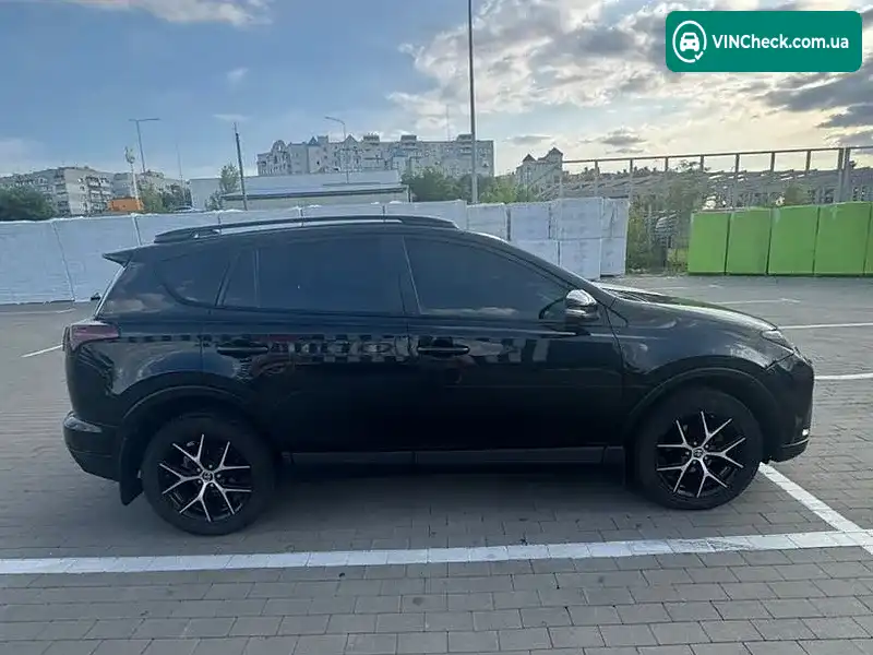 Toyota RAV4 2016, фото з оголошення 2 з 16, VIN JTMRBREV70D083946