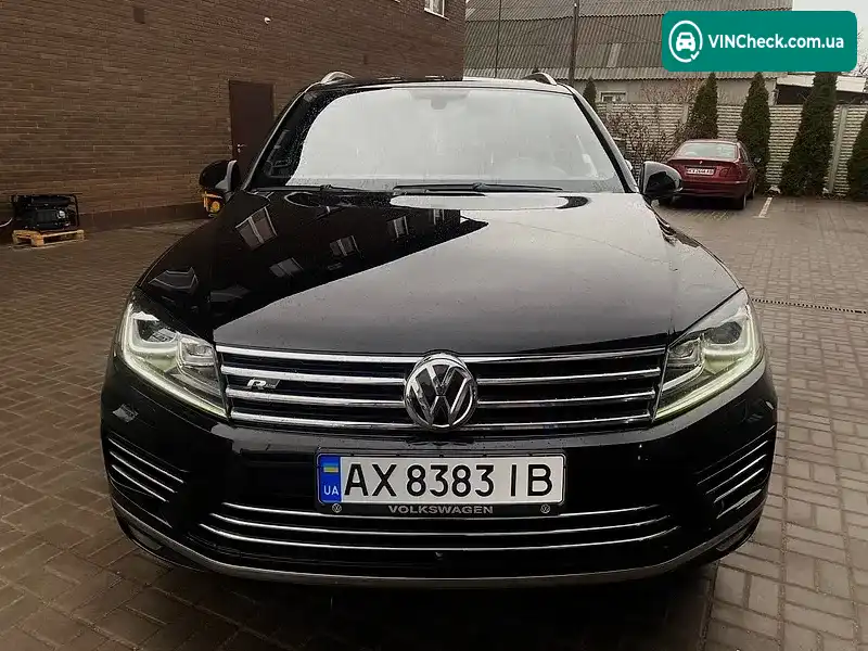 Volkswagen Touareg 2015, фото з оголошення 1 з 13, VIN WVGZZZ7PZGD023047