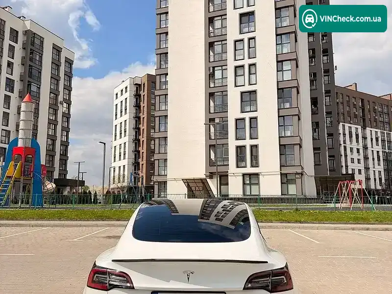 Tesla Model 3 2022, фото з оголошення 2 з 16, VIN 5YJ3E1EB0NF169538