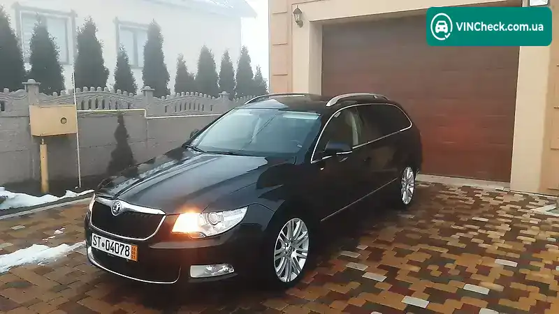 Skoda Superb 2011, фото з оголошення 1 з 20, VIN TMBJF73T5C9017829