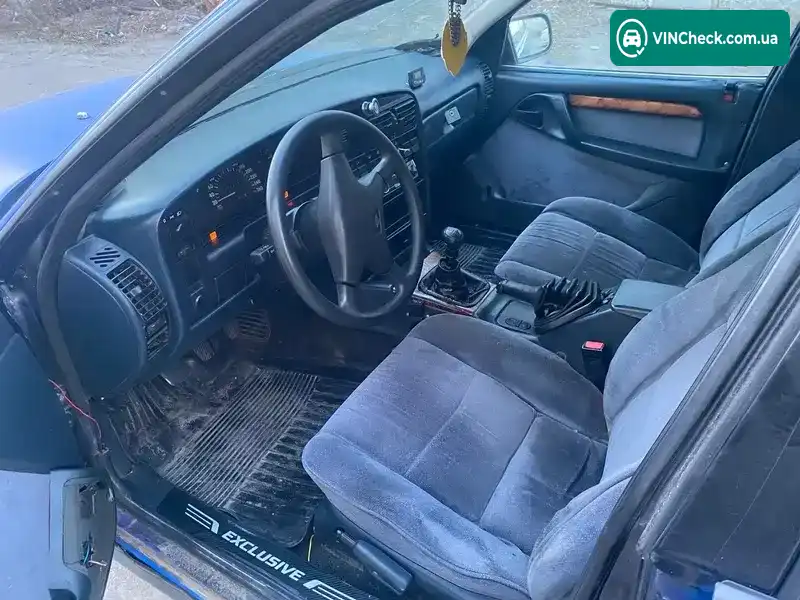 Opel Omega 1993, фото з оголошення 2 з 8, VIN W0L000017P1074528