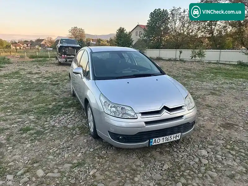 Citroen C4 2004, фото з оголошення 2 з 9, VIN VF7LCNFUC74105527