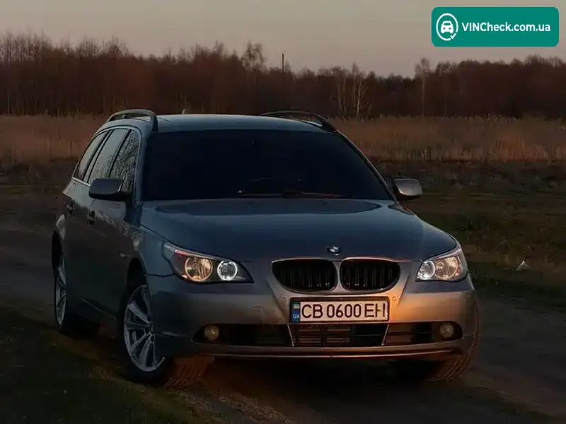 BMW 5 Series 2004, фото з оголошення 2 з 16, VIN WBANJ510X0B421336