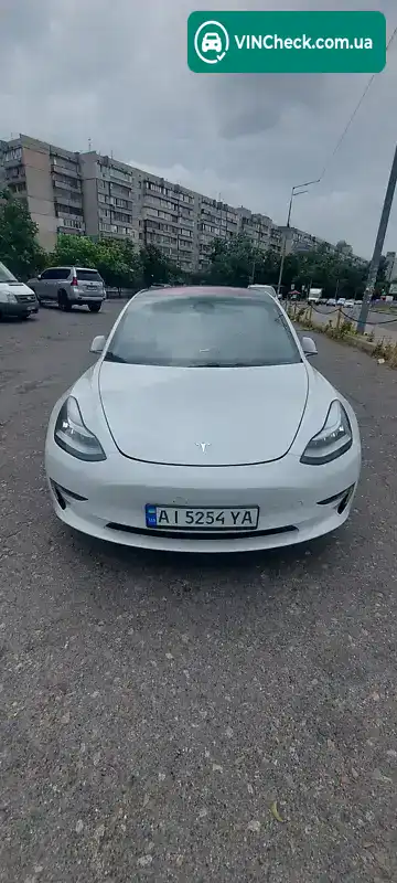 Tesla Model 3 2018, фото з оголошення 1 з 12, VIN 5YJ3E1EAXJF026338