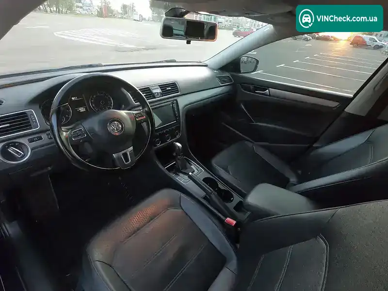 Volkswagen Passat 2015, фото з оголошення 2 з 8, VIN 1VWAT7A34FC059294