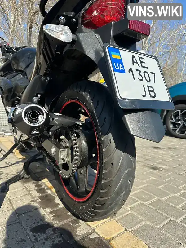 Suzuki GSR 250 2017, фото з оголошення 2 з 3, VIN LC6GJ55D001113175