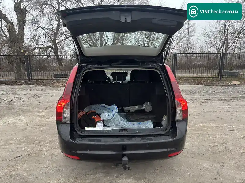 Volvo V50 2010, фото з оголошення 1 з 15, VIN YV1MW76F2A2575586