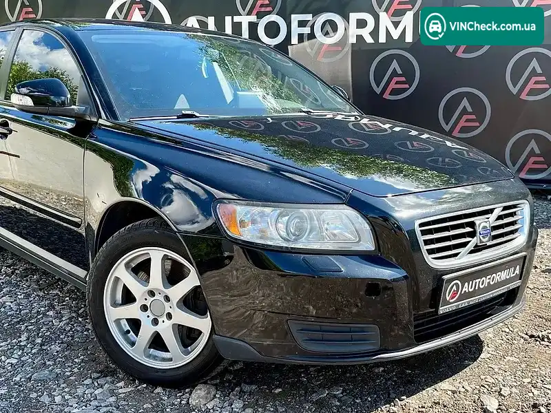 Volvo V50 2010, фото з оголошення 2 з 20, VIN YV1MW755BA2555703