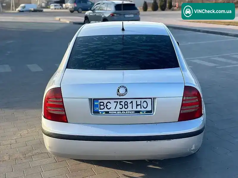 Skoda Superb 2003, фото з оголошення 2 з 11, VIN TMBDS63U049056423
