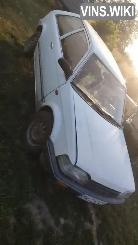 Mazda 323 1989, фото з оголошення 2 з 8, VIN JMZBF13H200439259